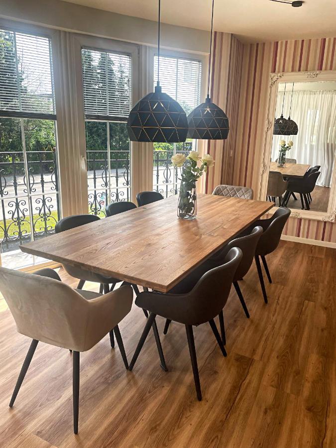 Vila Urbana Luxury Apartments Лесце Екстер'єр фото