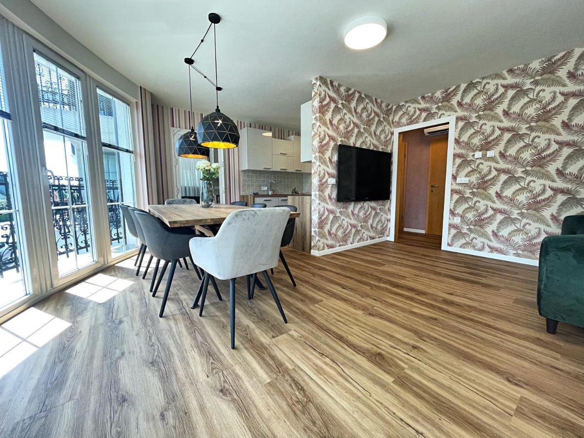 Vila Urbana Luxury Apartments Лесце Екстер'єр фото