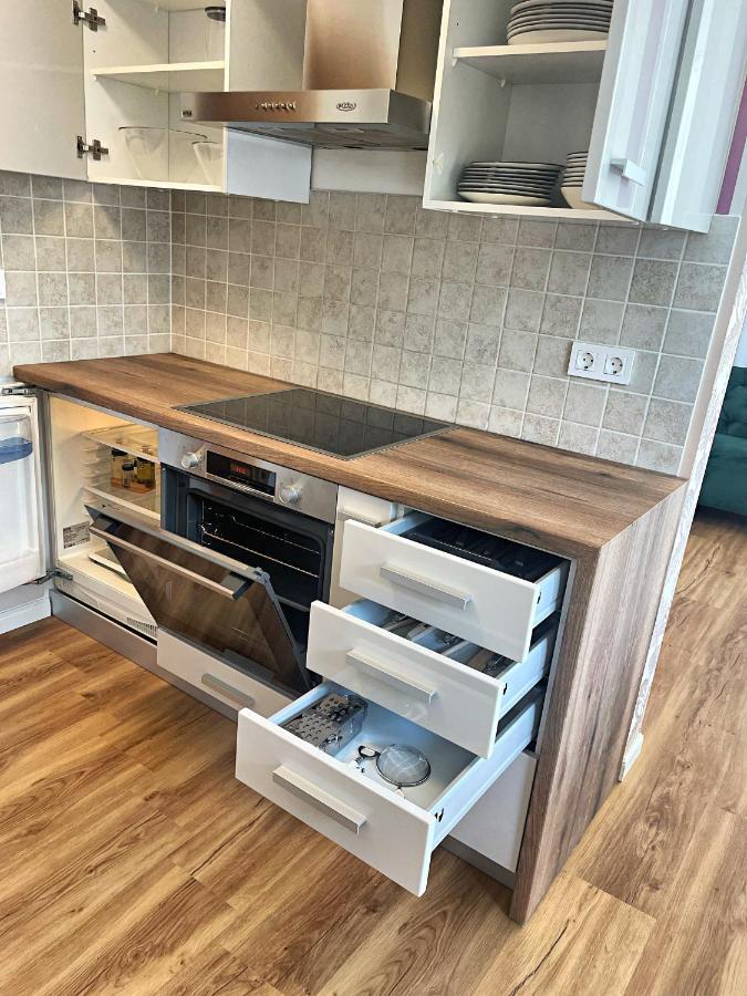 Vila Urbana Luxury Apartments Лесце Екстер'єр фото